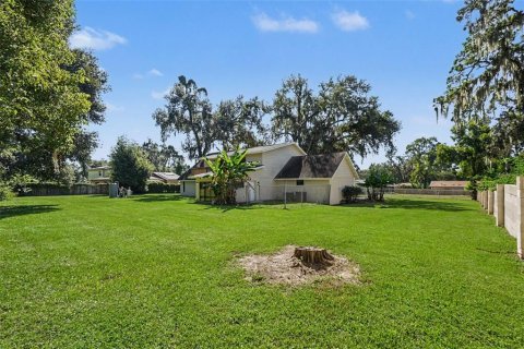 House in Seffner, Florida 3 bedrooms, 314.94 sq.m. № 2396584 - photo 3