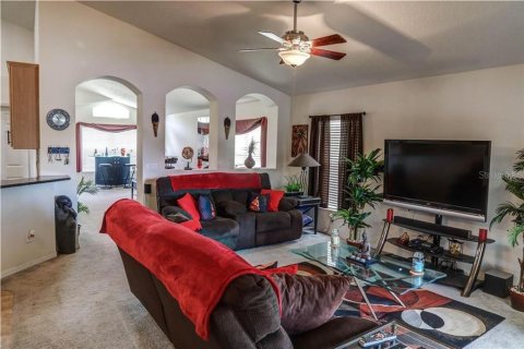 Casa en alquiler en Orlando, Florida, 3 dormitorios, 156.63 m2 № 2219381 - foto 4