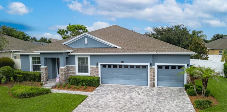 Villa ou maison à Auburndale, Floride 5 chambres, 283.44 m2 № 2220541
