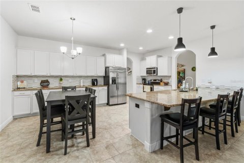 Villa ou maison à vendre à Auburndale, Floride: 5 chambres, 283.44 m2 № 2220541 - photo 11