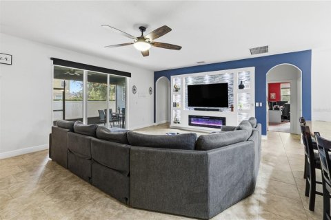 Villa ou maison à vendre à Auburndale, Floride: 5 chambres, 283.44 m2 № 2220541 - photo 24