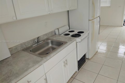 Apartment in Fort Lauderdale, Florida 2 bedrooms, 71.53 sq.m. № 2043066