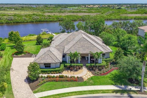 House in Parrish, Florida 3 bedrooms, 340.86 sq.m. № 1725528 - photo 1