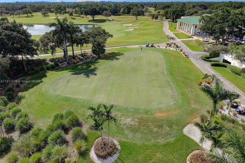 Casa en venta en Weston, Florida, 5 dormitorios, 229.75 m2 № 1967373 - foto 27