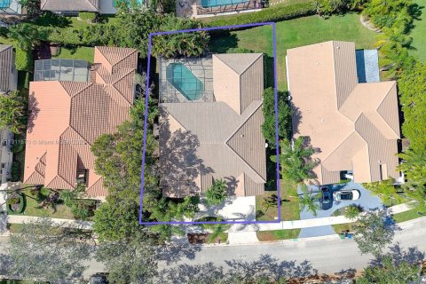 Casa en venta en Weston, Florida, 5 dormitorios, 229.75 m2 № 1967373 - foto 24