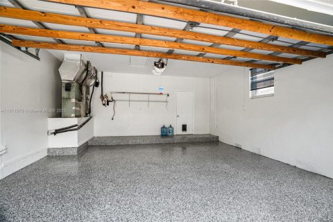 Casa en venta en Weston, Florida, 5 dormitorios, 229.75 m2 № 1967373 - foto 13