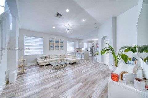 Casa en venta en Homestead, Florida, 3 dormitorios, 149.57 m2 № 1919963 - foto 9