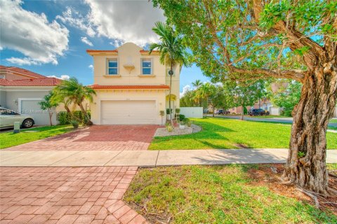 Casa en venta en Homestead, Florida, 3 dormitorios, 149.57 m2 № 1919963 - foto 1