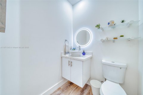 Casa en venta en Homestead, Florida, 3 dormitorios, 149.57 m2 № 1919963 - foto 23