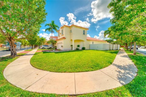 Casa en venta en Homestead, Florida, 3 dormitorios, 149.57 m2 № 1919963 - foto 2
