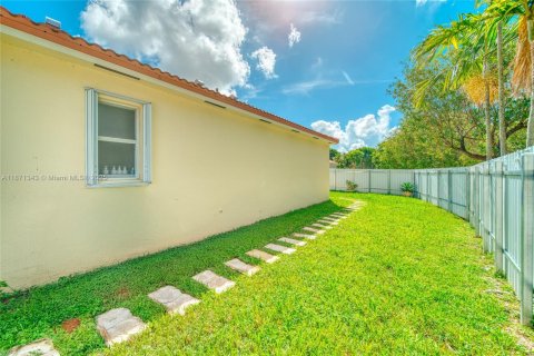 Casa en venta en Homestead, Florida, 3 dormitorios, 149.57 m2 № 1919963 - foto 4