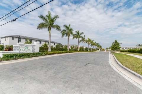 Townhouse in Homestead, Florida 3 bedrooms, 133.97 sq.m. № 1697322 - photo 29
