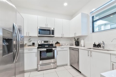 Townhouse in Homestead, Florida 3 bedrooms, 133.97 sq.m. № 1697322 - photo 17