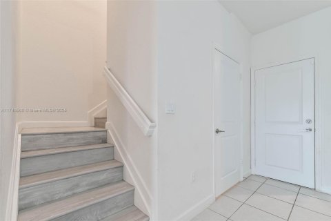Townhouse in Homestead, Florida 3 bedrooms, 133.97 sq.m. № 1697322 - photo 18