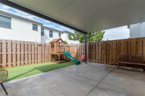 Townhouse in Homestead, Florida 3 bedrooms, 133.97 sq.m. № 1697322 - photo 27