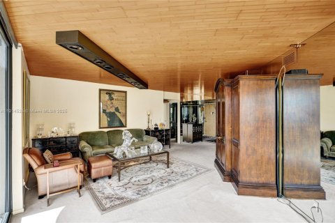 Condo in Aventura, Florida, 2 bedrooms  № 1970256 - photo 14