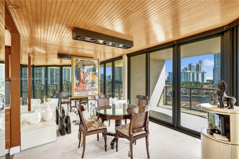 Condo in Aventura, Florida, 2 bedrooms  № 1970256 - photo 16