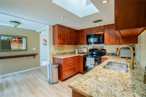 Condominio en venta en Sarasota, Florida, 2 dormitorios, 136.57 m2 № 2318612 - foto 4