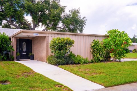Condominio en Sarasota, Florida, 2 dormitorios  № 2318612