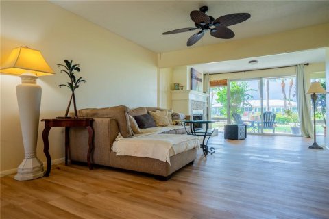 Condominio en venta en Sarasota, Florida, 2 dormitorios, 136.57 m2 № 2318612 - foto 3