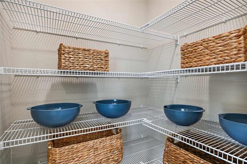 Villa ou maison à vendre à Haines City, Floride: 5 chambres, 229.47 m2 № 1799977 - photo 8