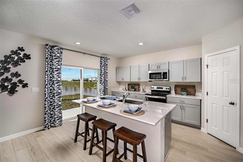 Villa ou maison à vendre à Haines City, Floride: 5 chambres, 229.47 m2 № 1799977 - photo 5