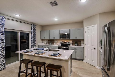 Villa ou maison à vendre à Haines City, Floride: 5 chambres, 229.47 m2 № 1799977 - photo 6