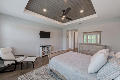 House in Tampa, Florida 4 bedrooms, 315.4 sq.m. № 1658440 - photo 28