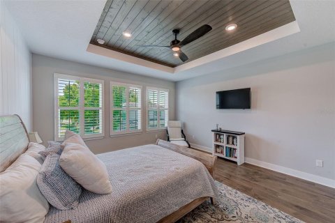 House in Tampa, Florida 4 bedrooms, 315.4 sq.m. № 1658440 - photo 29