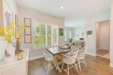 House in Tampa, Florida 4 bedrooms, 315.4 sq.m. № 1658440 - photo 16