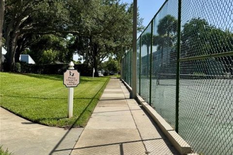 Townhouse in Orlando, Florida 2 bedrooms, 97.55 sq.m. № 2202035 - photo 23