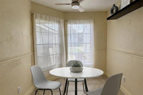 Townhouse in Orlando, Florida 2 bedrooms, 97.55 sq.m. № 2202035 - photo 5