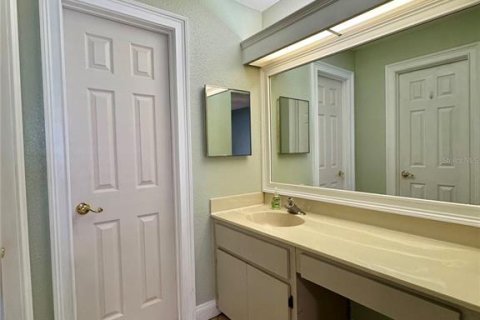 Townhouse in Orlando, Florida 2 bedrooms, 97.55 sq.m. № 2202035 - photo 15