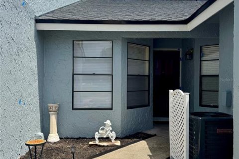Townhouse in Orlando, Florida 2 bedrooms, 97.55 sq.m. № 2202035 - photo 2