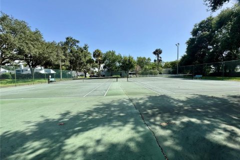 Townhouse in Orlando, Florida 2 bedrooms, 97.55 sq.m. № 2202035 - photo 24
