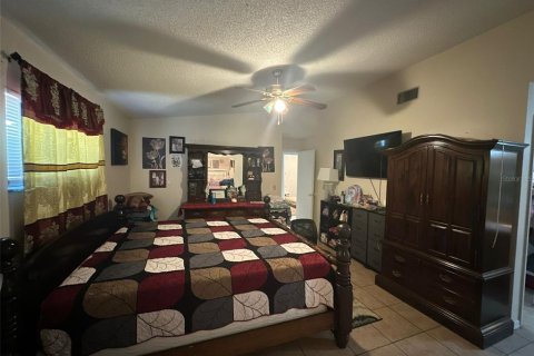 House in Orlando, Florida 3 bedrooms, 130.99 sq.m. № 1877300 - photo 8
