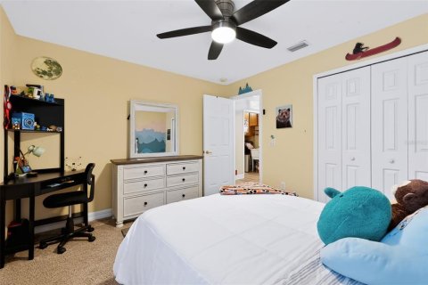 House in Tampa, Florida 4 bedrooms, 207.36 sq.m. № 2429210 - photo 28