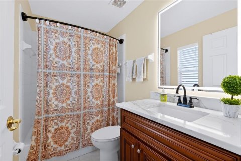 House in Tampa, Florida 4 bedrooms, 207.36 sq.m. № 2429210 - photo 24