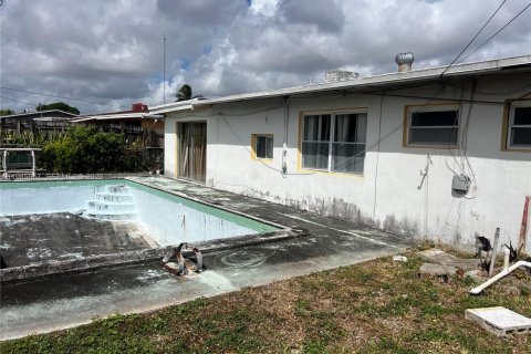 Купить виллу или дом в Майами, Флорида 4 спальни, 156.54м2, № 2047548 - фото 15