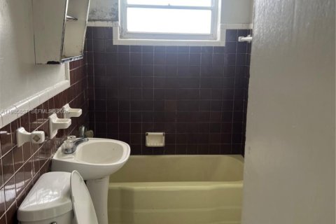 Купить виллу или дом в Майами, Флорида 4 спальни, 156.54м2, № 2047548 - фото 8