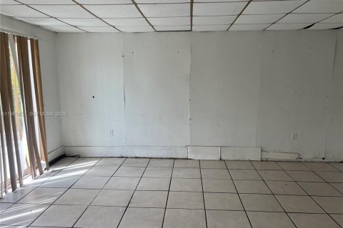 Купить виллу или дом в Майами, Флорида 4 спальни, 156.54м2, № 2047548 - фото 11