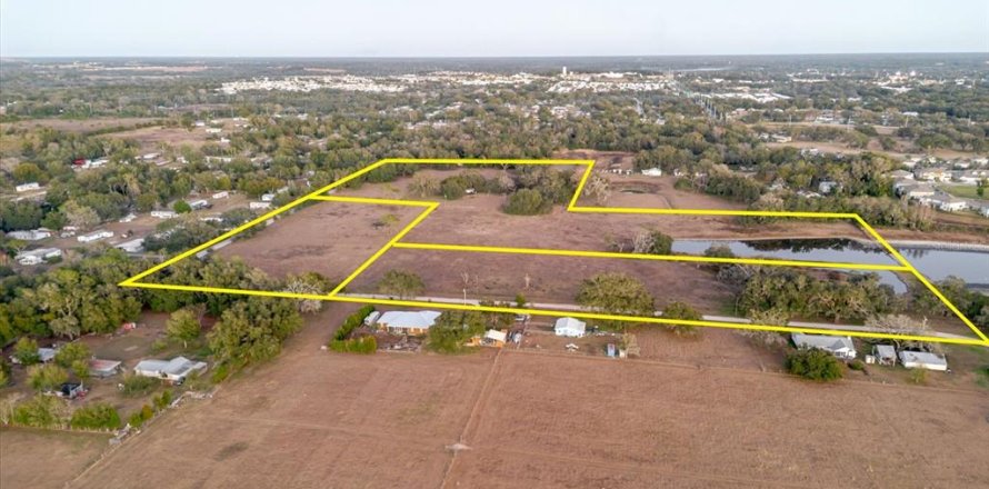 Land in Zephyrhills, Florida № 2144196