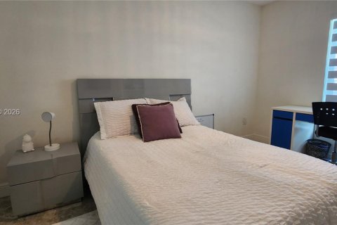 Villa ou maison à vendre à Hialeah, Floride: 3 chambres, 180.51 m2 № 2069055 - photo 17