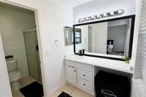 Villa ou maison à louer à Miramar, Floride: 2 chambres, 128.58 m2 № 2021804 - photo 14