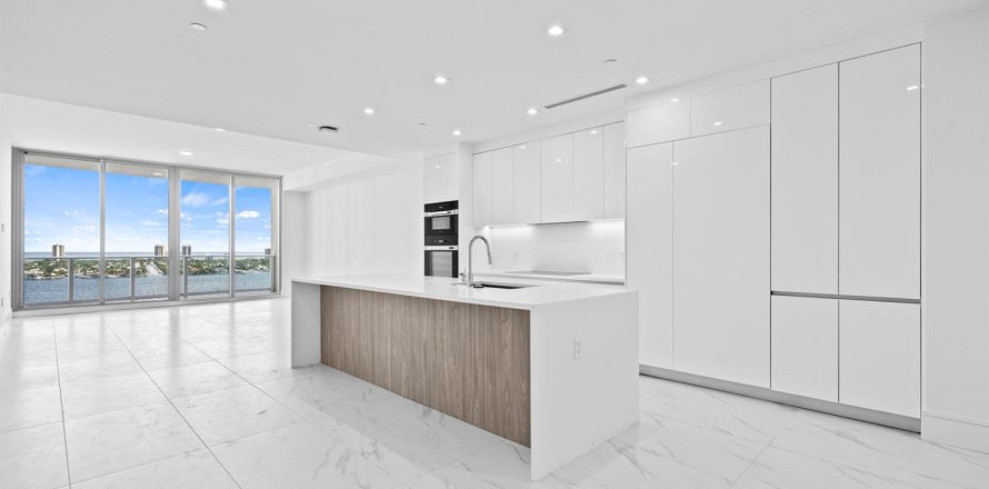 Condo à Lake Park, Floride, 3 chambres № 2353583