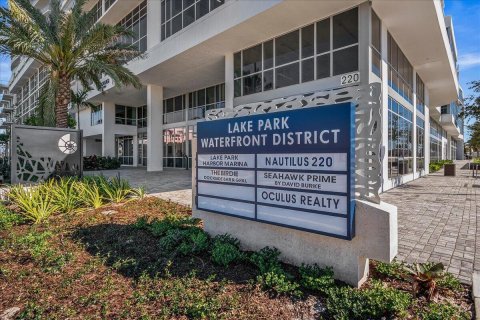 Copropriété à vendre à Lake Park, Floride: 3 chambres, 207.36 m2 № 2353583 - photo 12