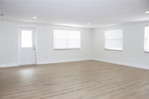 House in Tampa, Florida 3 bedrooms, 156.17 sq.m. № 2396549 - photo 19
