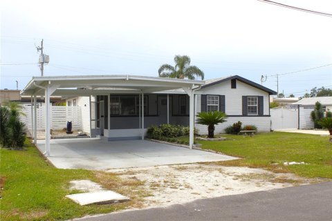House in Tampa, Florida 3 bedrooms, 156.17 sq.m. № 2396549 - photo 3