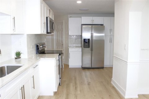 House in Tampa, Florida 3 bedrooms, 156.17 sq.m. № 2396549 - photo 28