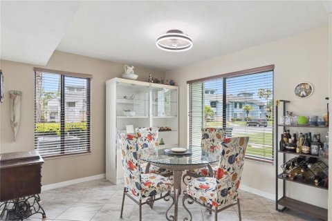 Copropriété à vendre à Daytona Beach, Floride: 2 chambres, 114.92 m2 № 2233416 - photo 11
